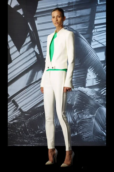 Look 4